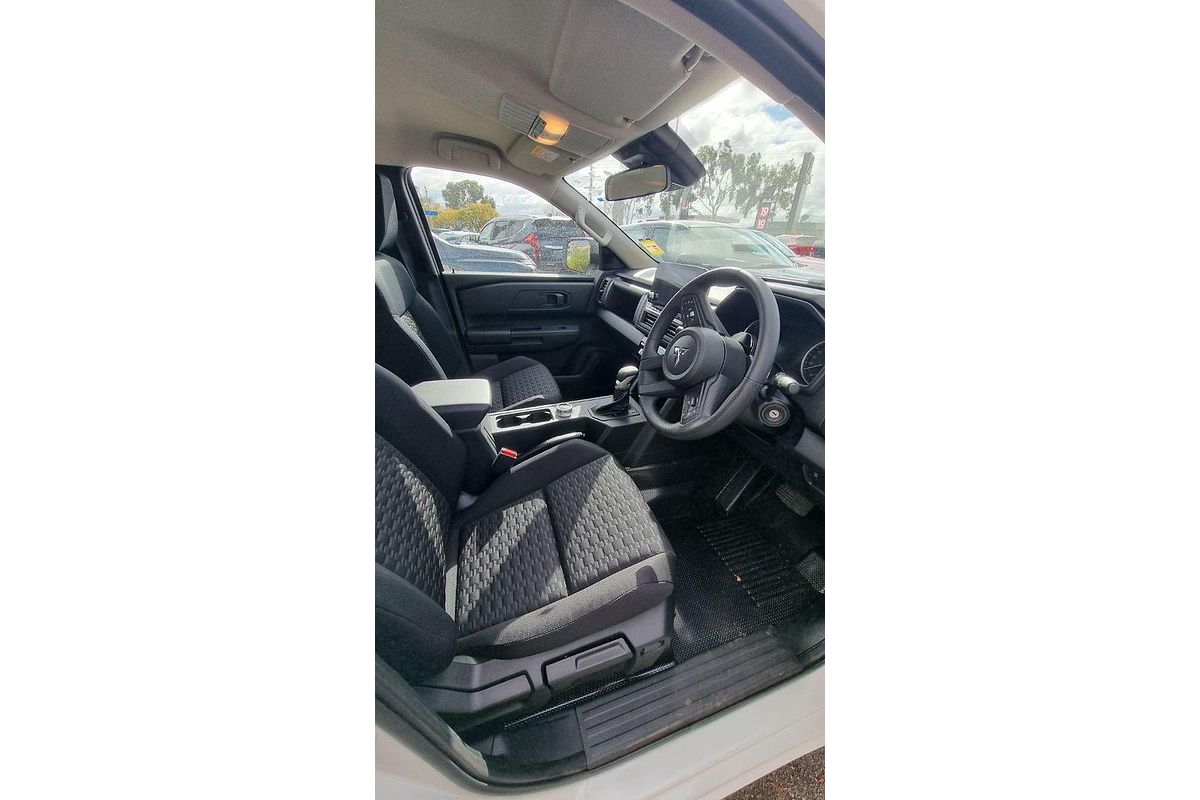 2025 Mitsubishi Triton GLX MV 4X4