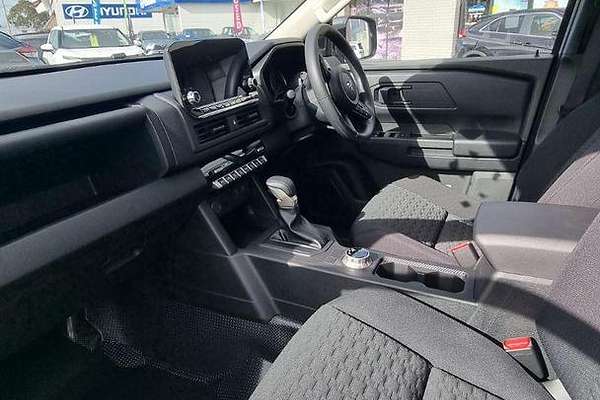 2025 Mitsubishi Triton GLX MV 4X4