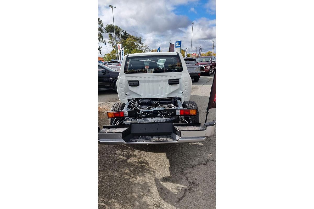 2025 Mitsubishi Triton GLX MV 4X4