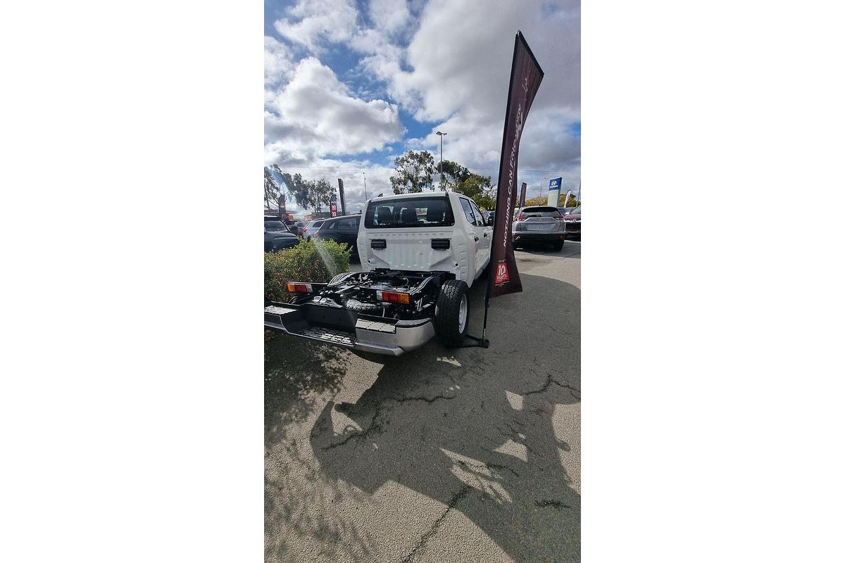 2025 Mitsubishi Triton GLX MV 4X4