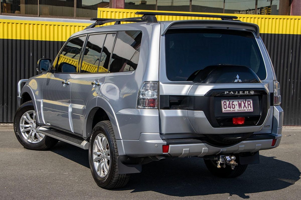 2015 Mitsubishi Pajero GLS NX