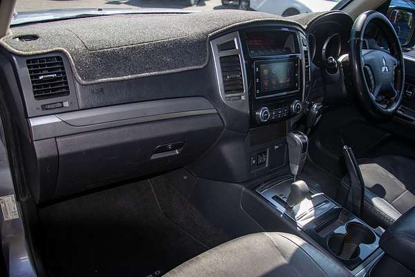2015 Mitsubishi Pajero GLS NX