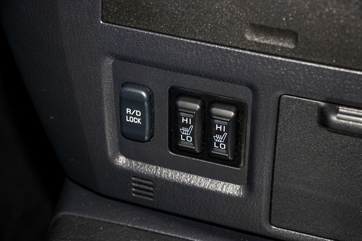 2015 Mitsubishi Pajero GLS NX