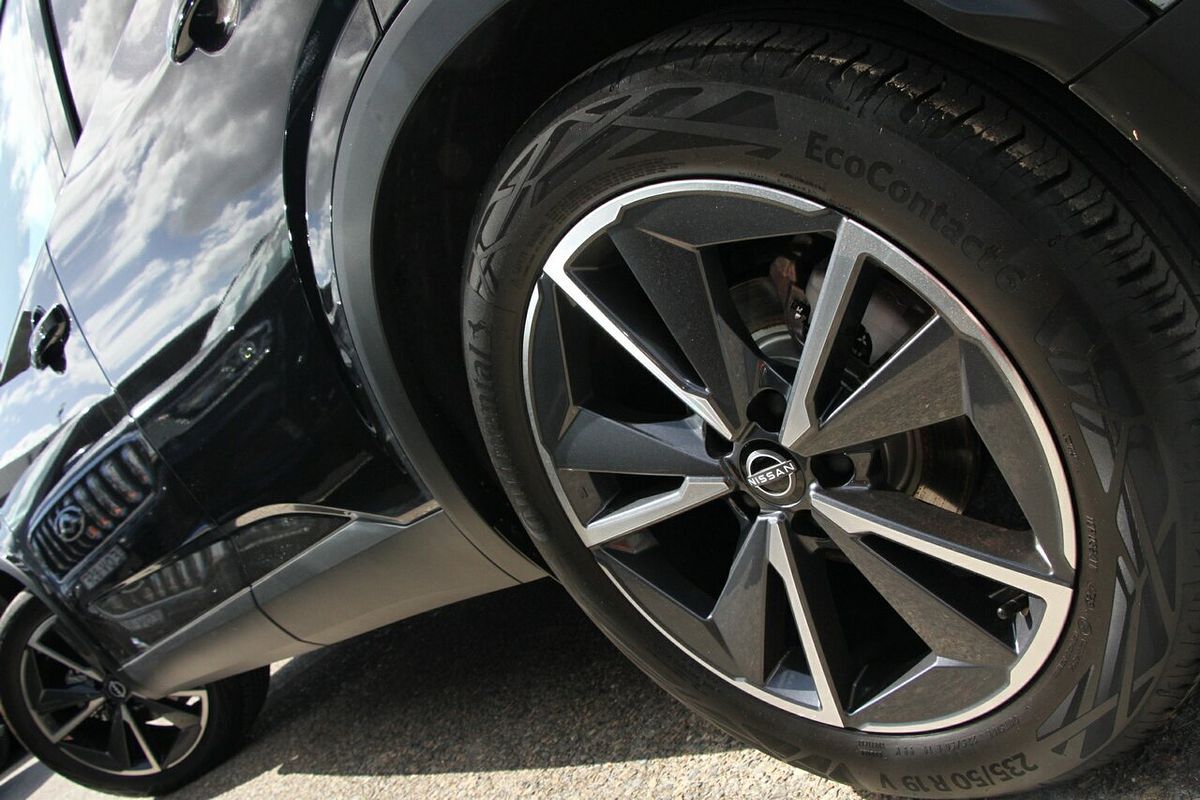 2024 Nissan QASHQAI Ti J12