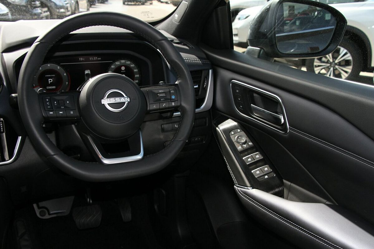 2024 Nissan QASHQAI Ti J12