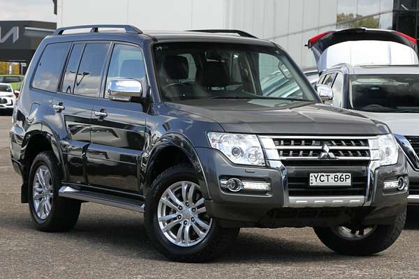 2017 Mitsubishi Pajero GLS NX