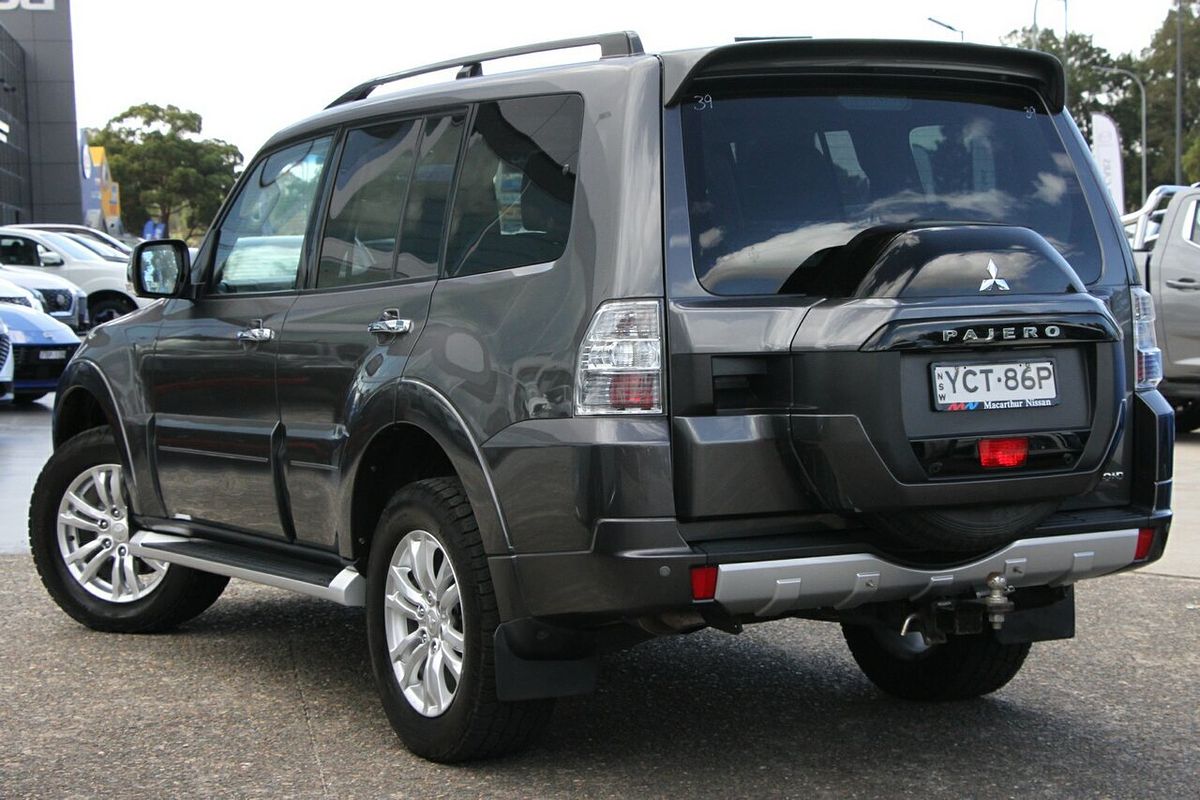 2017 Mitsubishi Pajero GLS NX