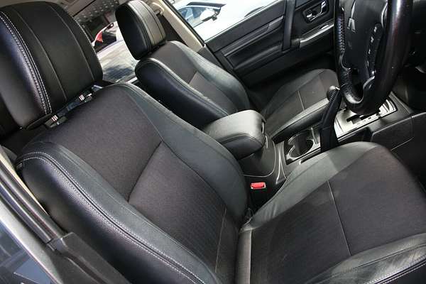 2017 Mitsubishi Pajero GLS NX