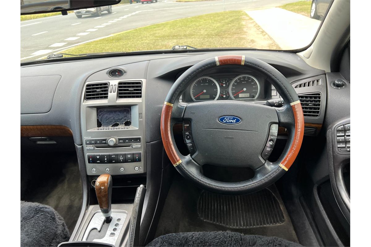 2004 Ford Fairlane Ghia BA