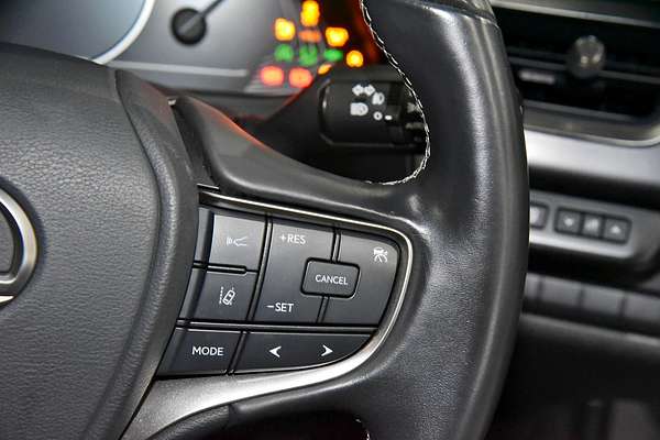 2019 Lexus UX UX200 Luxury MZAA10R