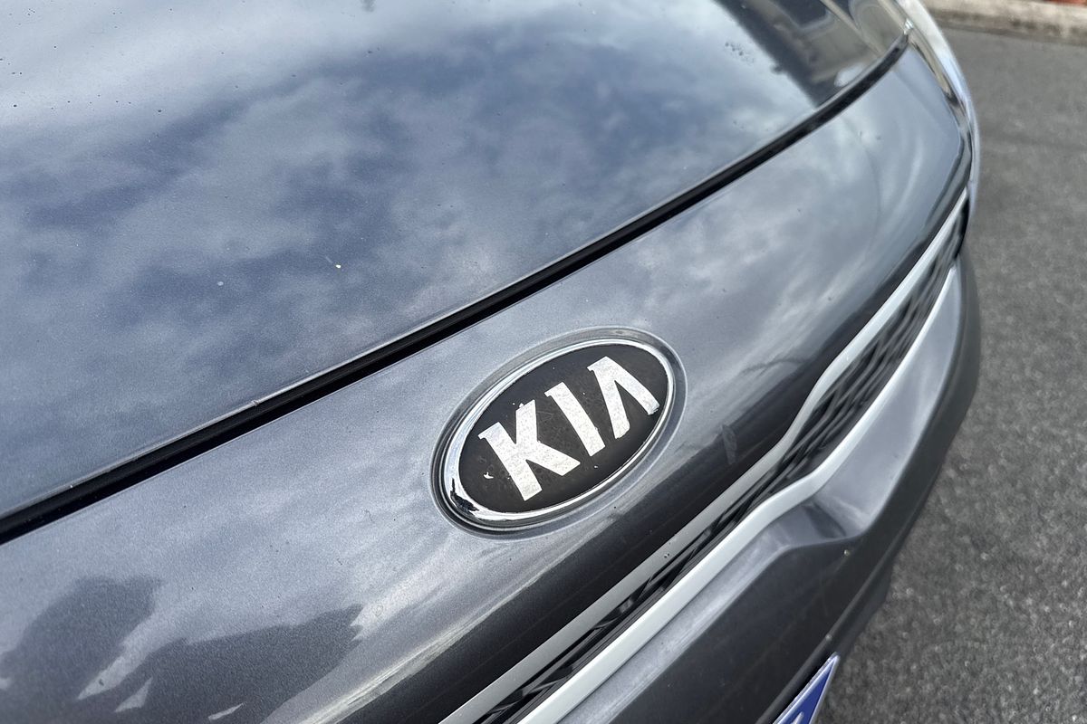 2018 Kia Rio S YB
