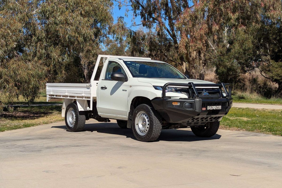 2021 Mitsubishi Triton GLX MR 4X4