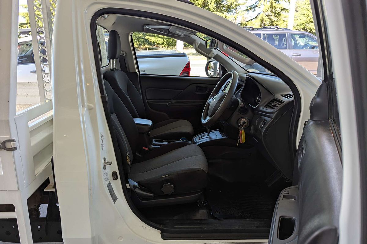 2021 Mitsubishi Triton GLX MR 4X4
