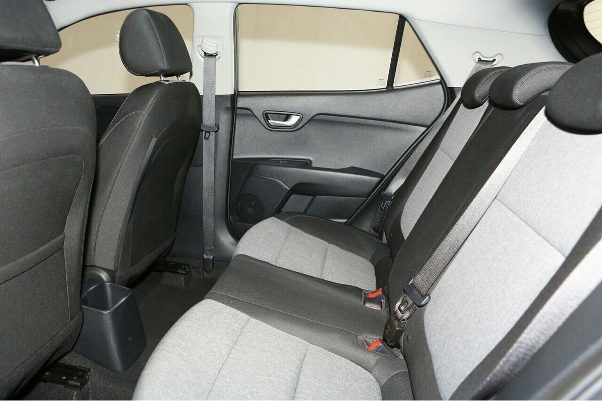 2024 Kia Stonic S YB