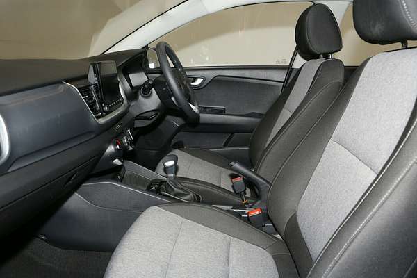 2024 Kia Stonic S YB