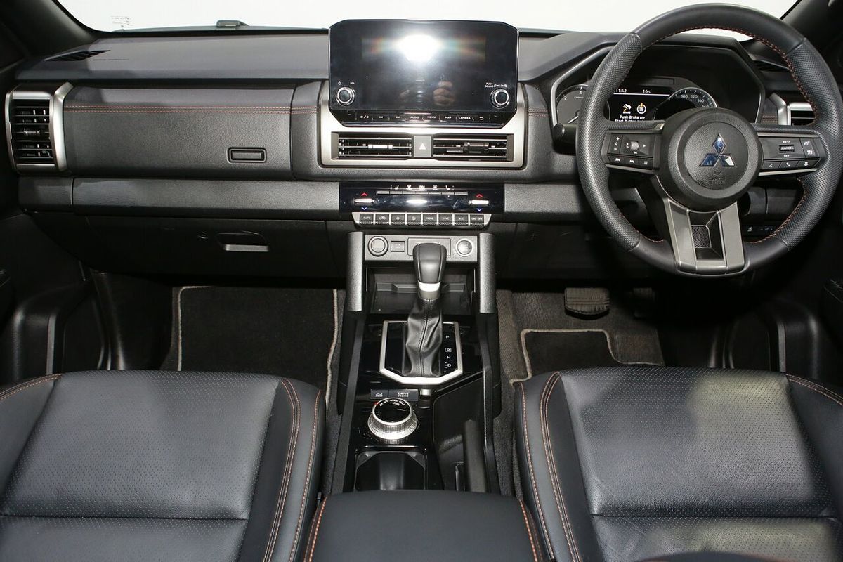 2024 Mitsubishi Triton GSR MV 4X4