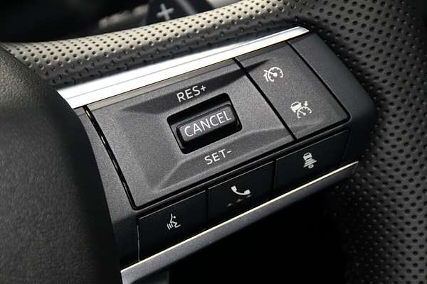 2025 Mitsubishi Outlander LS ZM