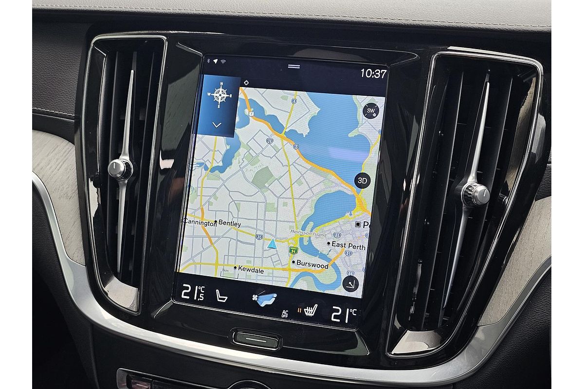 2021 Volvo V60 Cross Country B5