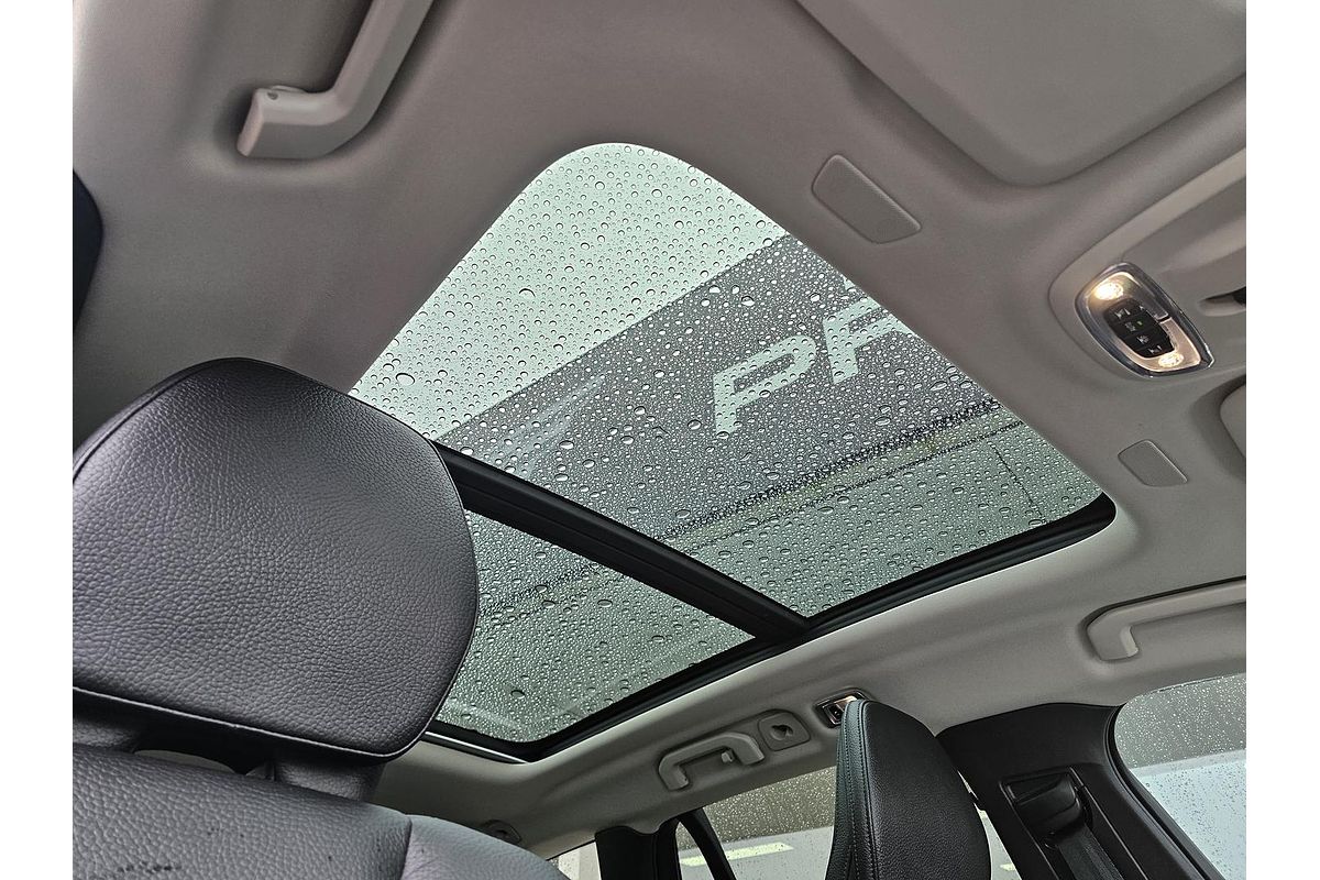 2021 Volvo V60 Cross Country B5