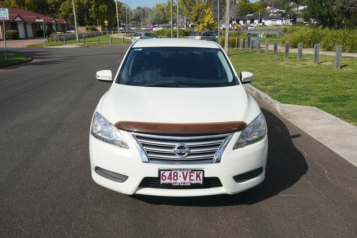 2014 Nissan Pulsar ST B17