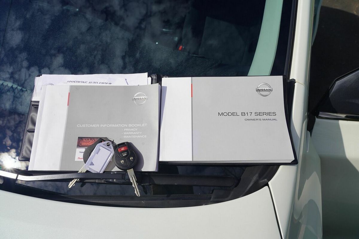 2014 Nissan Pulsar ST B17