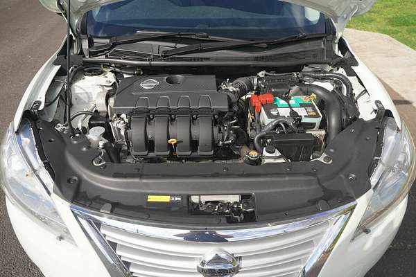 2014 Nissan Pulsar ST B17