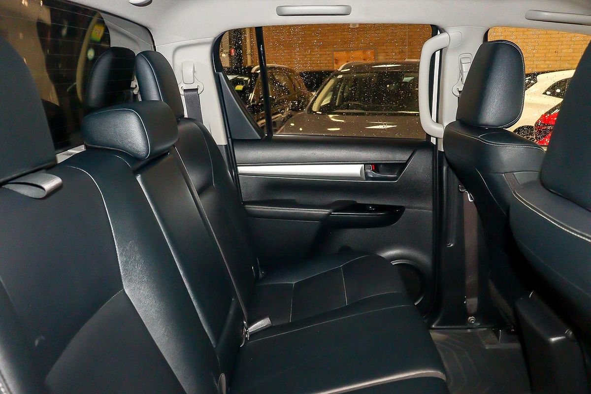 2016 Toyota Hilux SR5 GUN126R 4X4