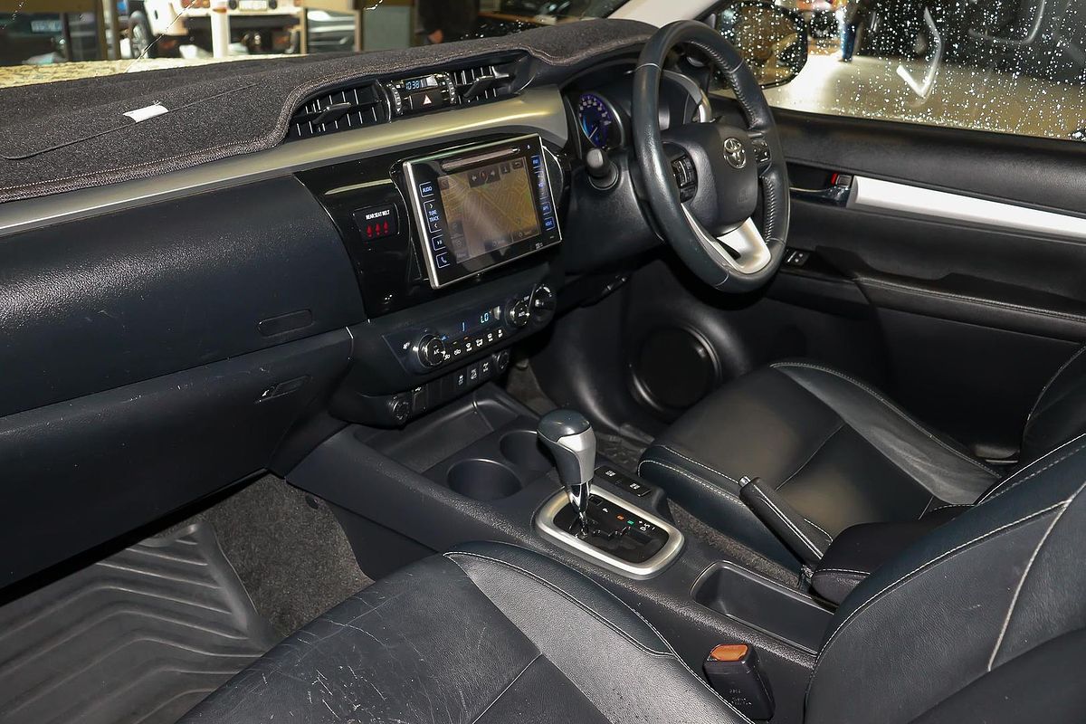 2016 Toyota Hilux SR5 GUN126R 4X4