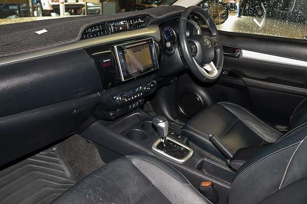 2016 Toyota Hilux SR5 GUN126R 4X4
