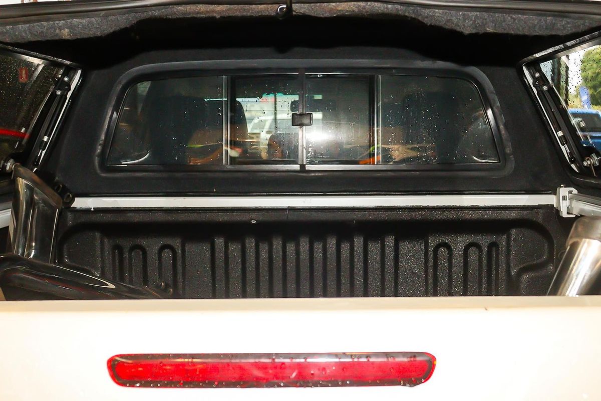 2016 Toyota Hilux SR5 GUN126R 4X4