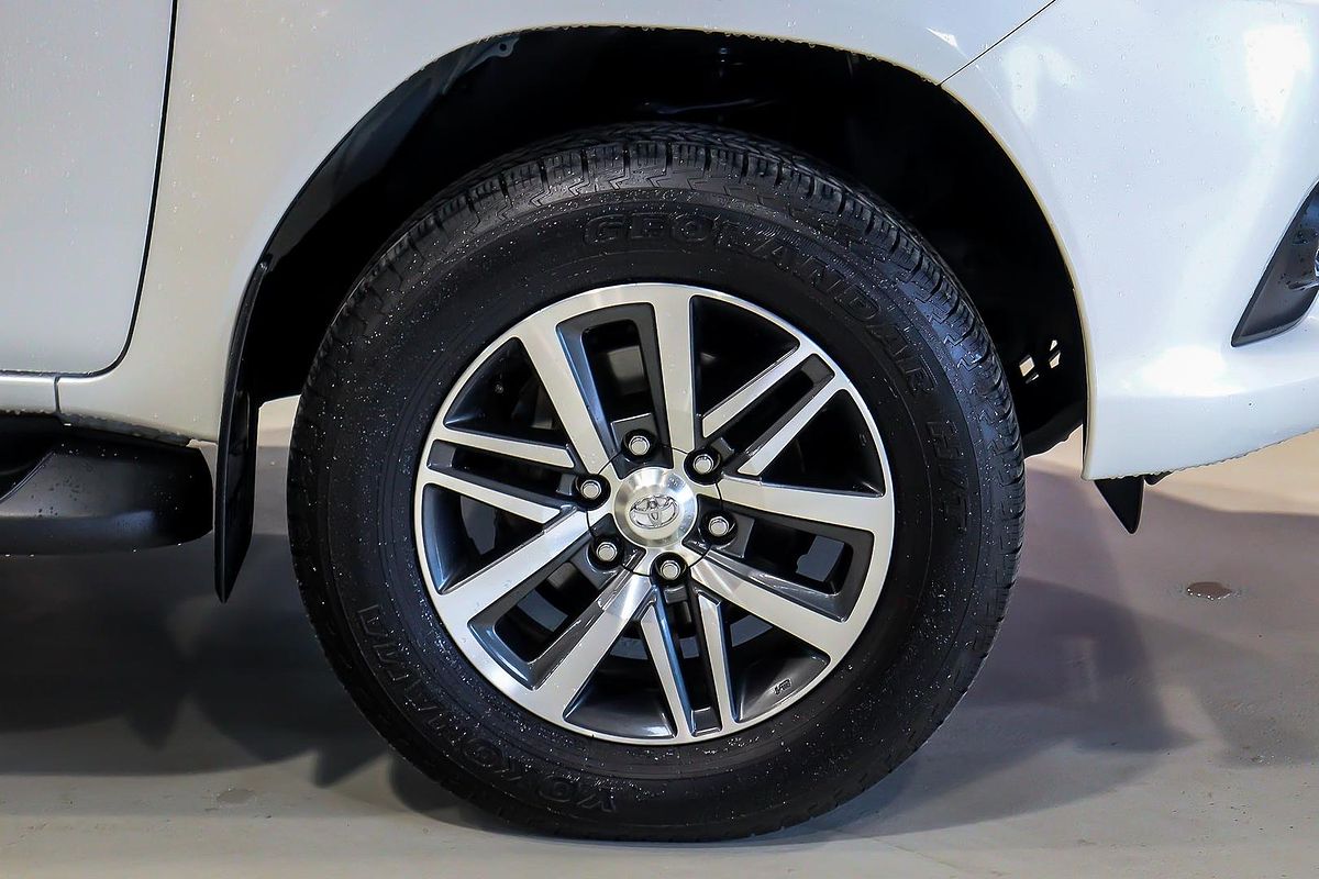 2016 Toyota Hilux SR5 GUN126R 4X4