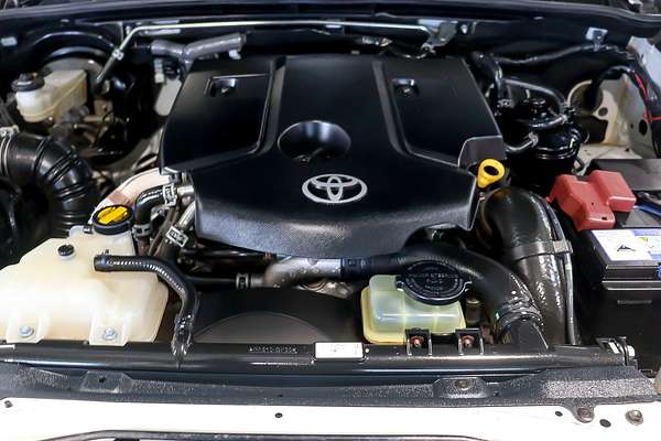 2016 Toyota Hilux SR5 GUN126R 4X4