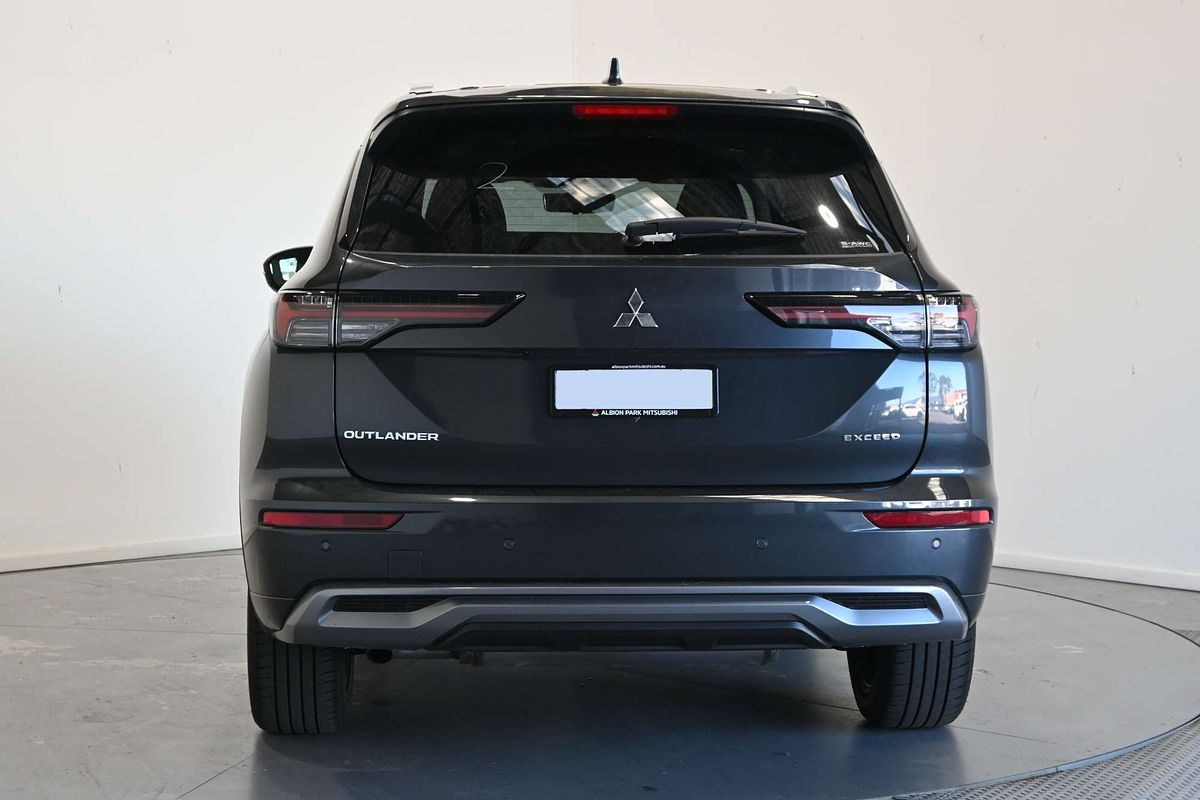 2025 Mitsubishi Outlander Exceed ZM