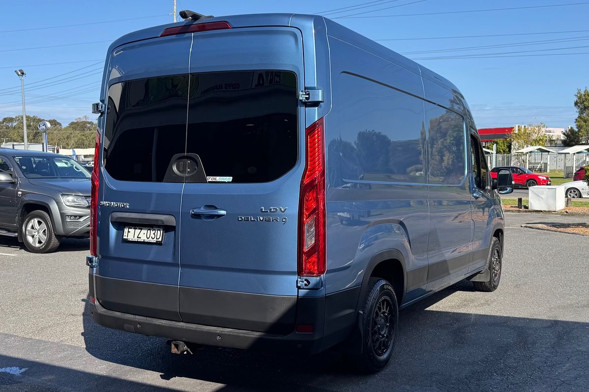 2022 LDV Deliver 9 LWB