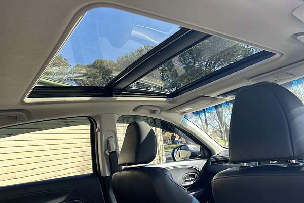 2017 Honda HR-V VTi-L