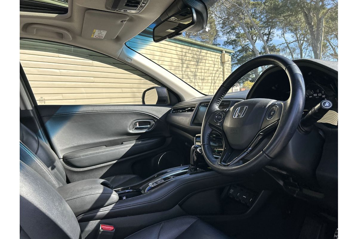 2017 Honda HR-V VTi-L