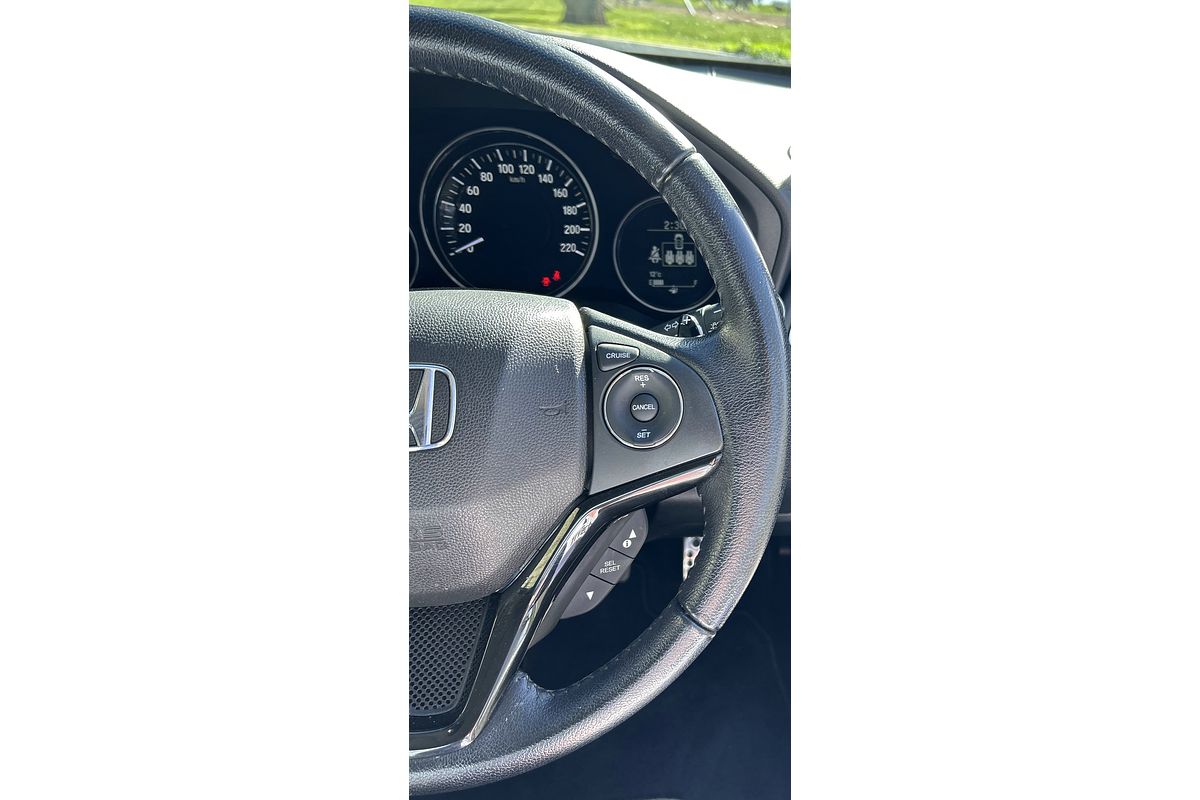 2017 Honda HR-V VTi-L