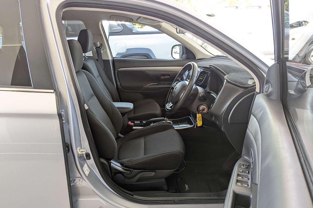 2017 Mitsubishi Outlander LS ZK