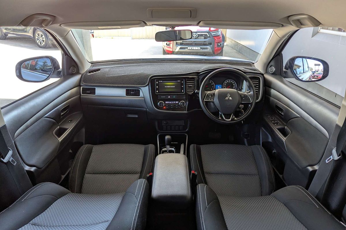 2017 Mitsubishi Outlander LS ZK
