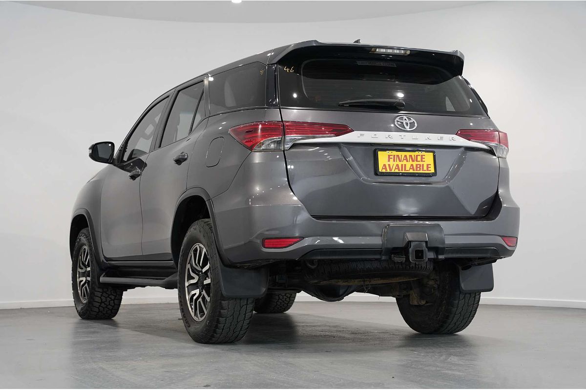 2017 Toyota Fortuner GX GUN156R