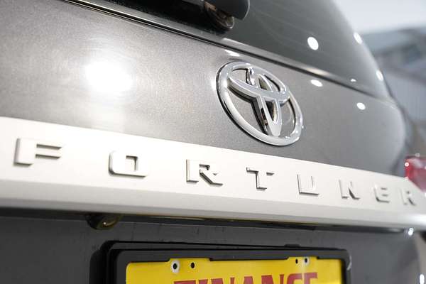 2017 Toyota Fortuner GX GUN156R