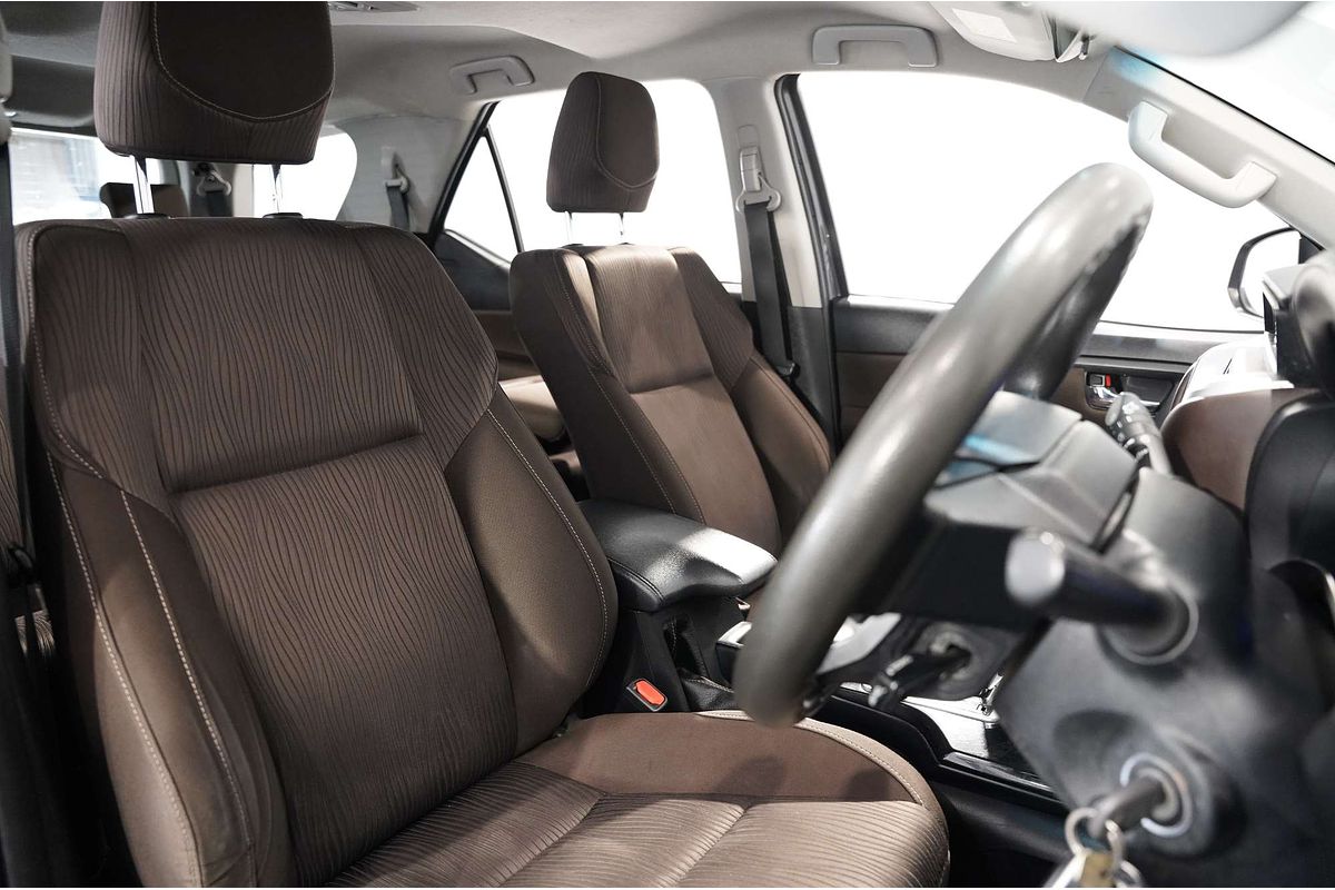 2017 Toyota Fortuner GX GUN156R