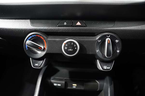 2023 Kia Stonic S YB