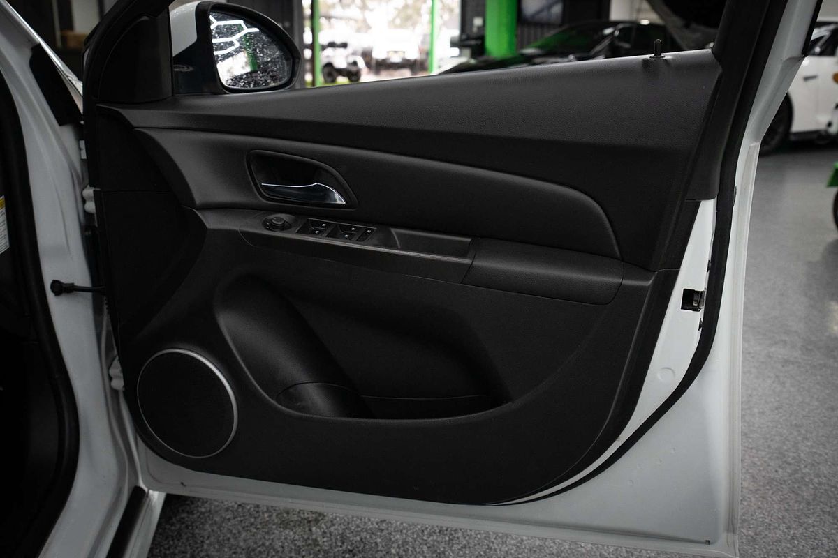 2013 Holden Cruze SRi-V JH Series II