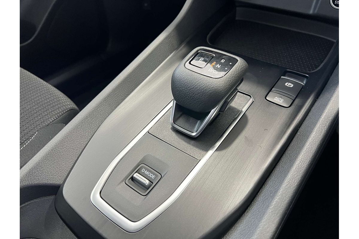 2025 Nissan QASHQAI ST J12