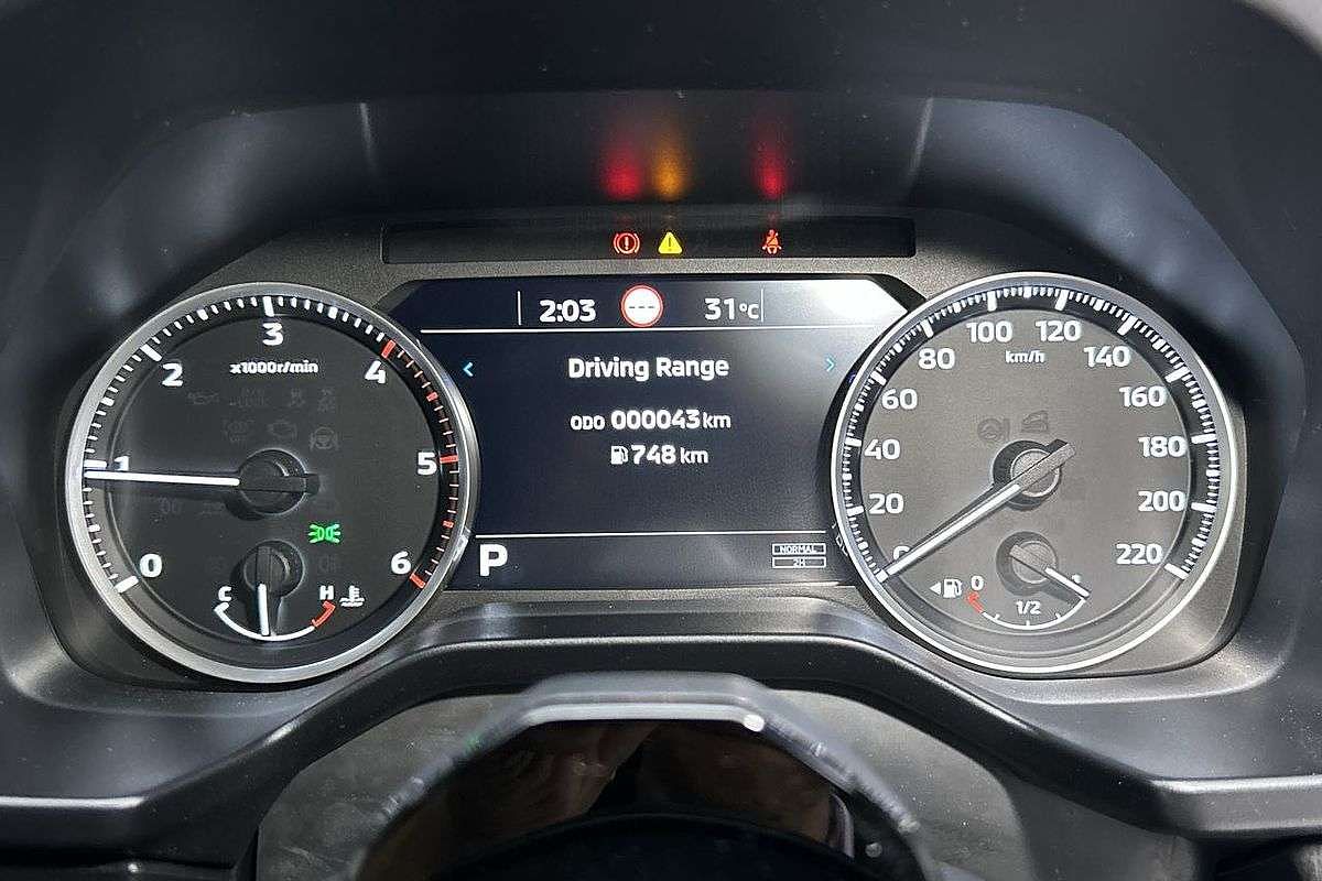 2025 Mitsubishi Triton GSR MV 4X4