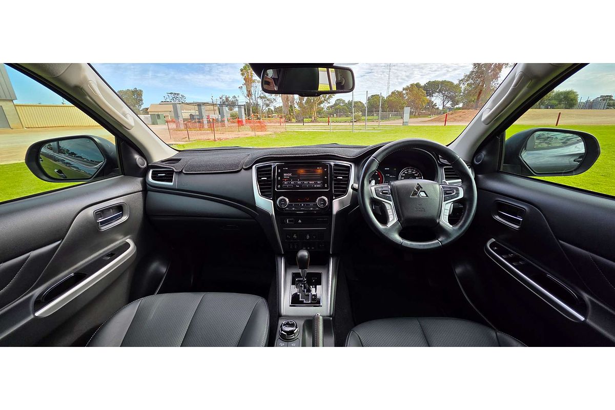 2020 Mitsubishi Triton GSR MR 4X4