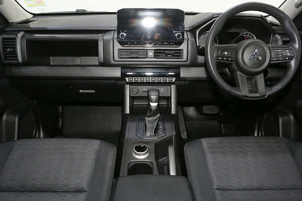 2024 Mitsubishi Triton GLX MV 4X4