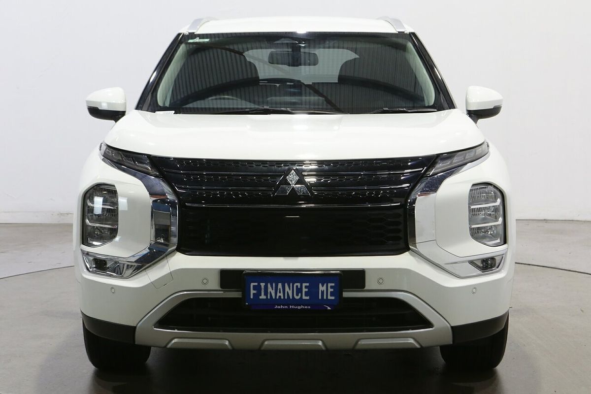 2024 Mitsubishi Outlander LS ZM
