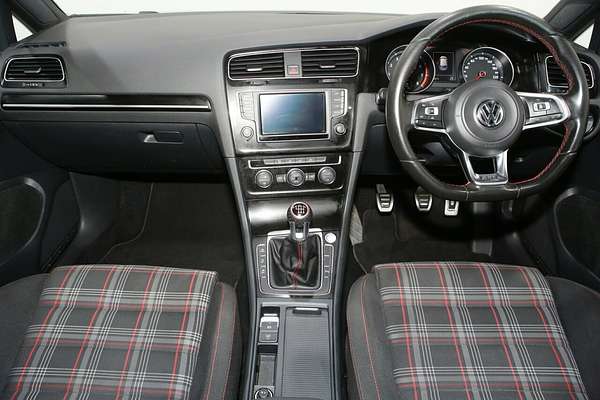 2017 Volkswagen Golf GTI 7